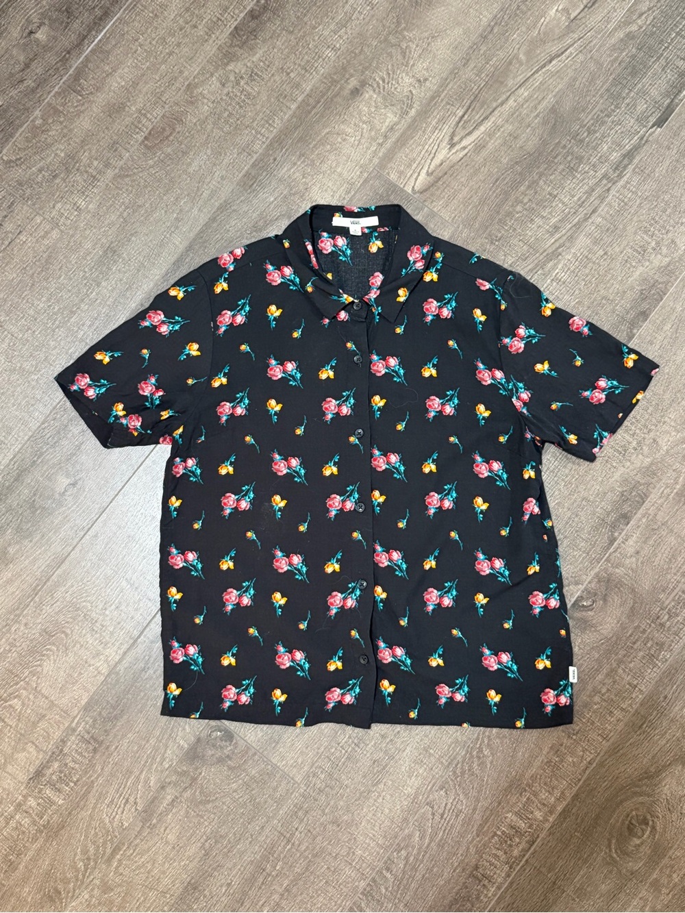 Van’s floral button down shirt